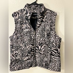 Nine West Womens Vest Size Large,Pockets,Full Zip Closure,100% polyester